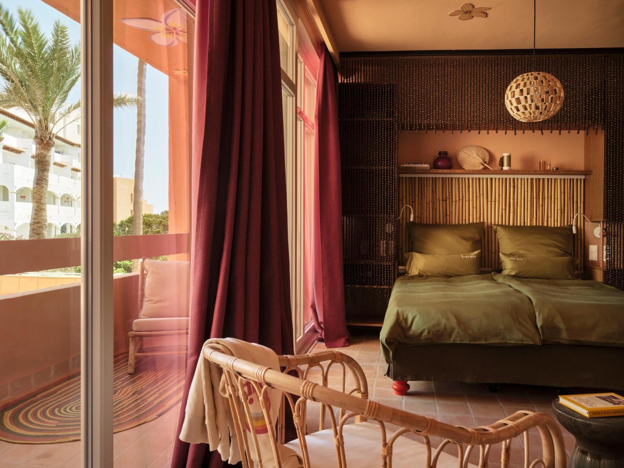 Bikini Island & Mountain Es Trenc -adults Only- Hotell 4*